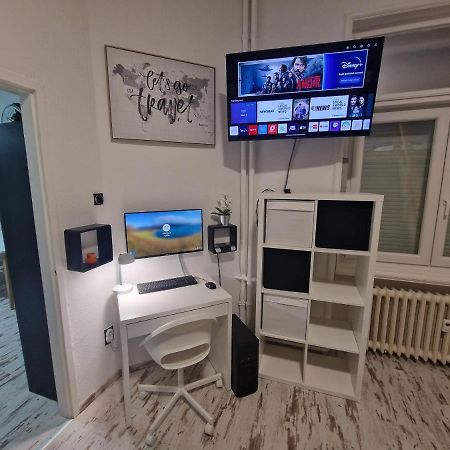 Central Point Βουδαπέστη Εξωτερικό φωτογραφία