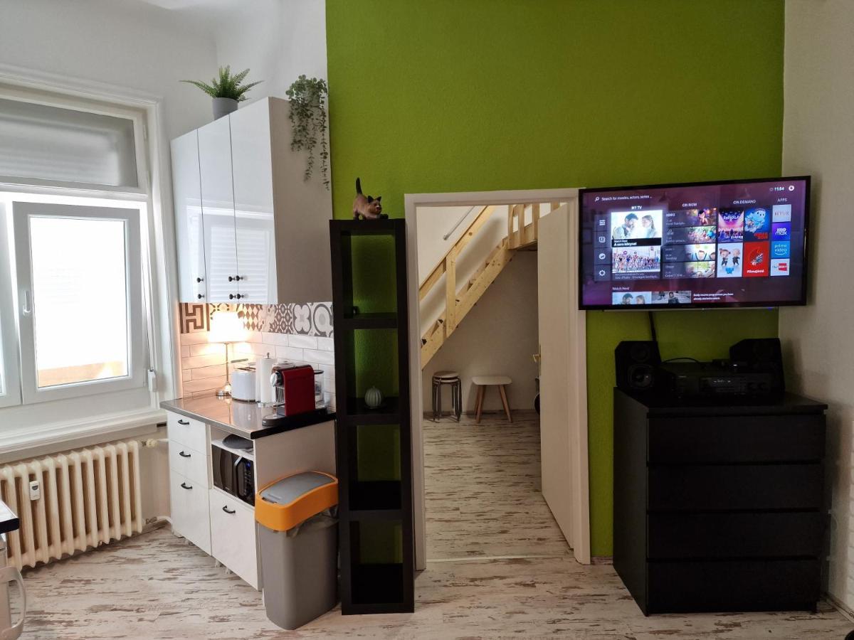 Central Point Βουδαπέστη Εξωτερικό φωτογραφία