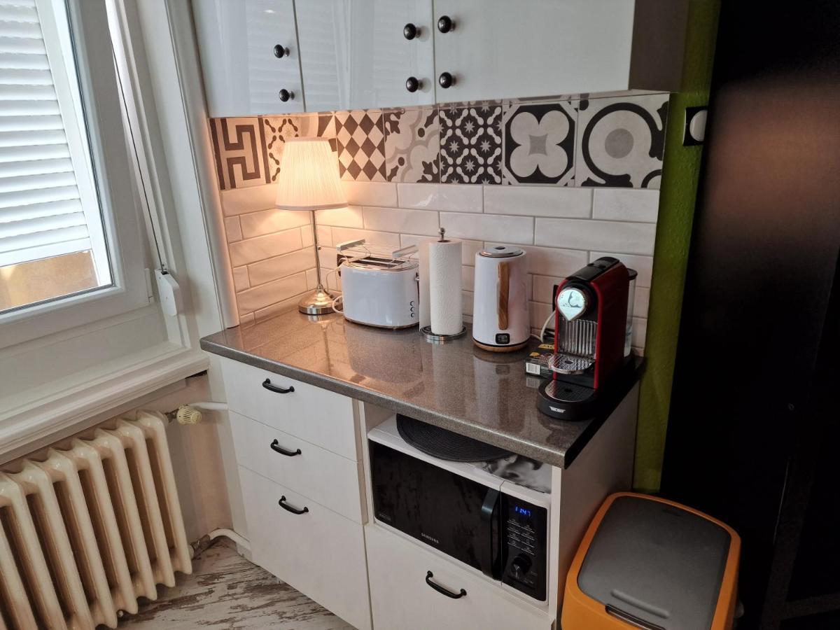 Central Point Βουδαπέστη Εξωτερικό φωτογραφία